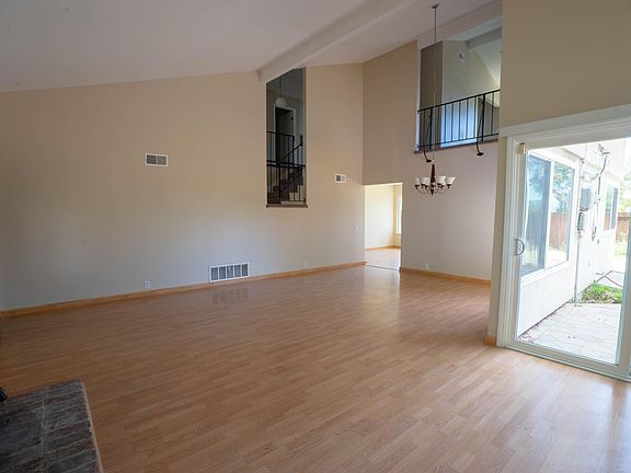 2nd image of 1900 Parkwood Ct