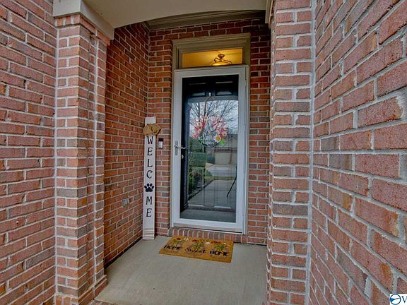 3rd image of 3004 Daybrooke Cir SE