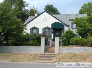 105 N 6th St, Murray, KY 42071