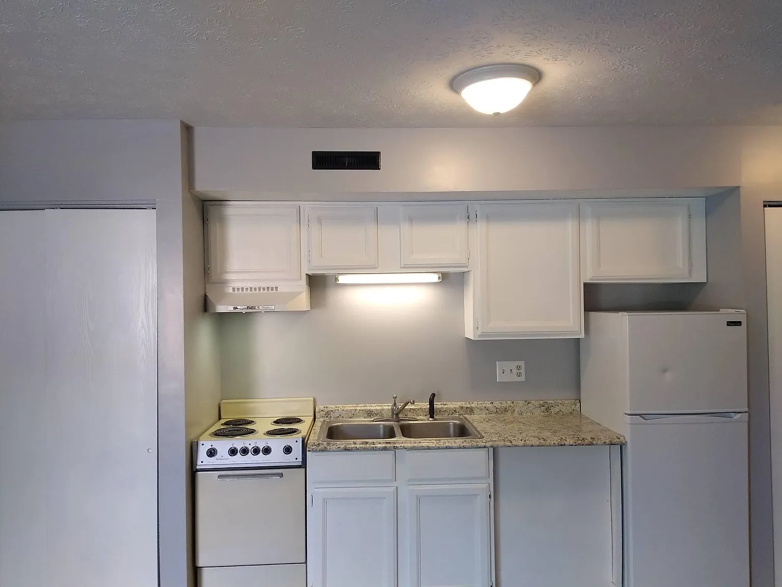 1062 Brandywine Blvd — Photo 1