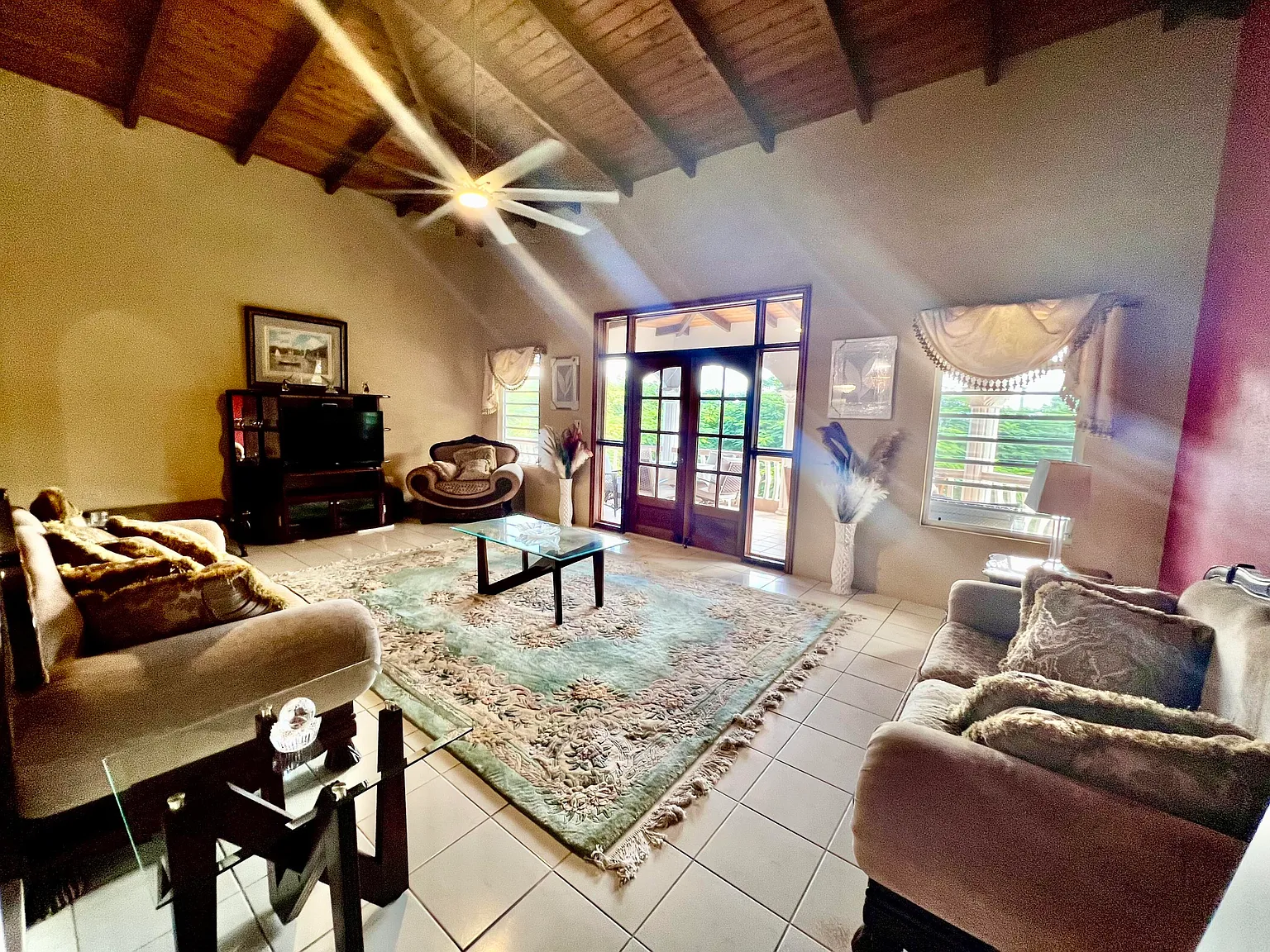 2 bed, $3,200 — Photo 4