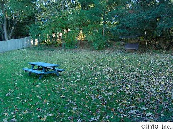 3rd image of 119 Margo Ln