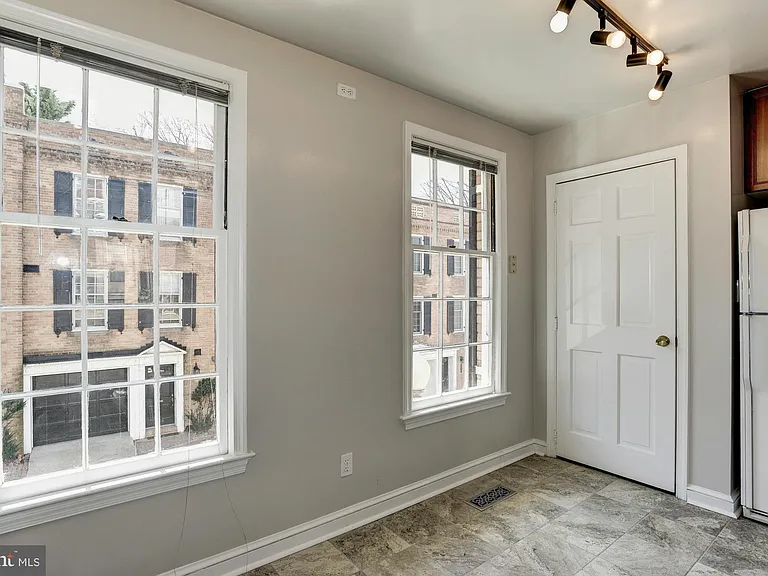 2531 Queen Annes Ln NW — Photo 14