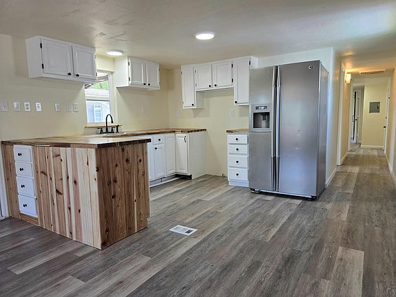 5th image of 3268 E Road 1