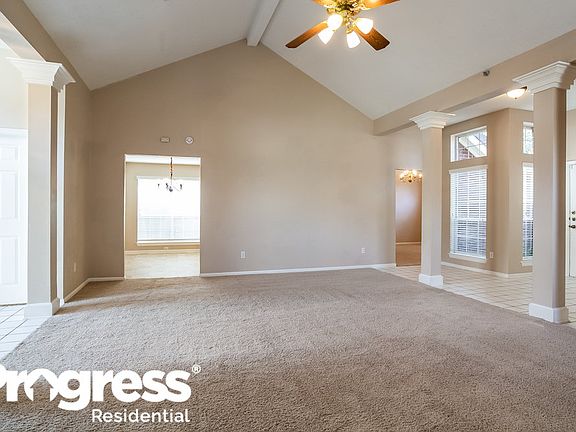 3rd image of 136 Lake Point Dr