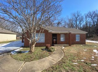 3816 Lake Park Cv, Memphis, TN 38127