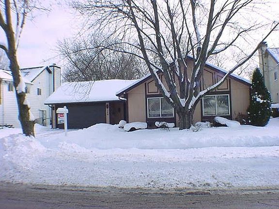 2nd image of 1240 Arlington Dr E