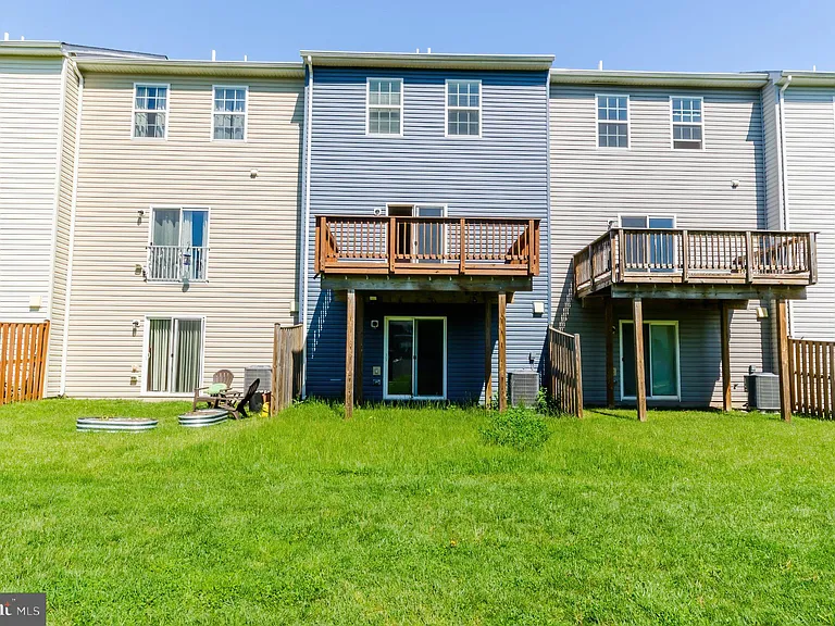 172 Drexel Ct — Photo 5