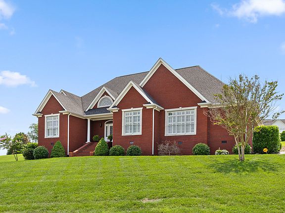 2nd image of 15 Thorncrest Dr