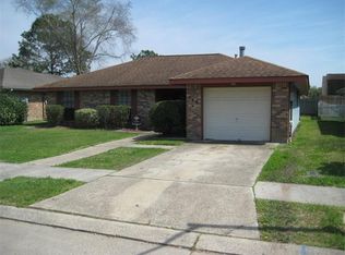 409 Longview Dr, Destrehan, LA 70047