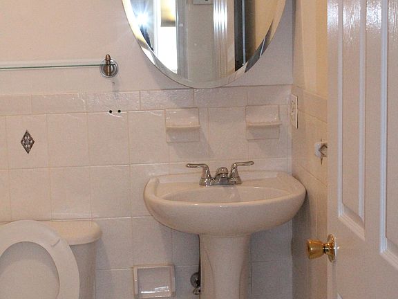 5th image of 15535 78th St #2