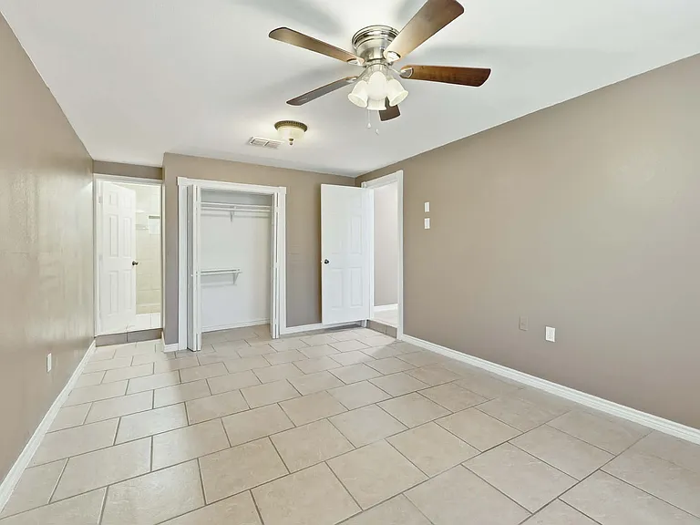 1110 Shephard Dr — Photo 13