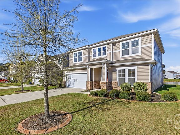 3rd image of 225 Willow Point Circle