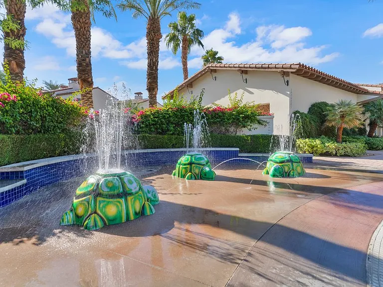 48484 Legacy Dr — Photo 37