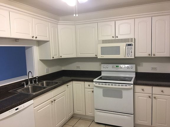 4th image of 1265 N Sterling Ave Unit 108