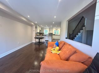 95 Weldrick Rd #37, Richmond Hill, ON L4C 0H6