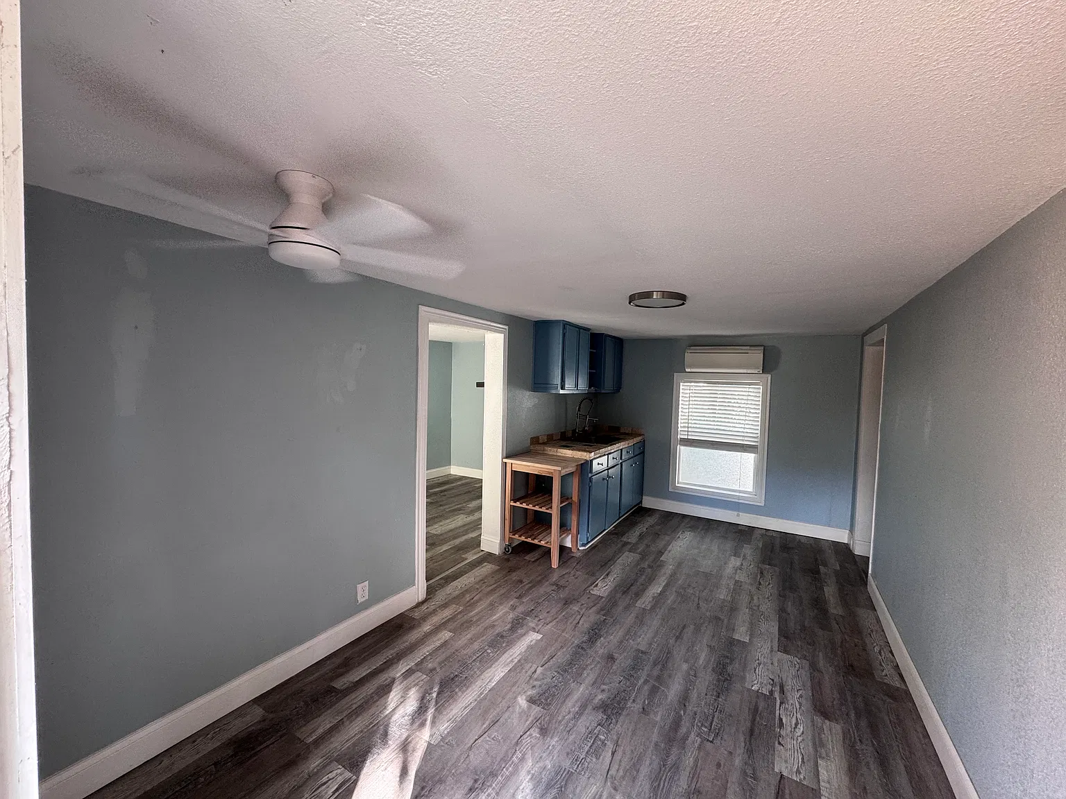 1 bed, 400 sqft, $1,000 — Photo 2