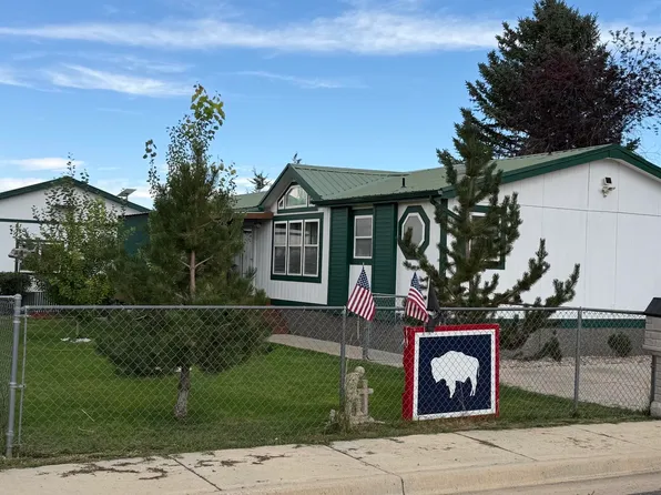 650 Johnson St, Lander, WY 82520