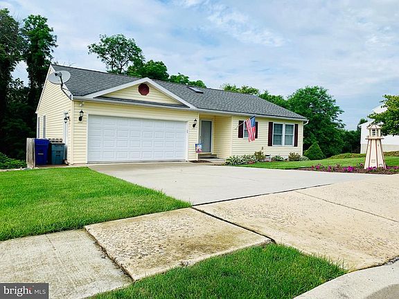 2nd image of 344 Dogwood Ln