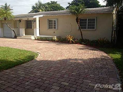 4th image of 523 Cadagua Ave