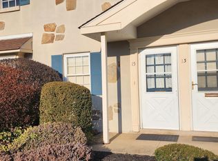 15 Derry Dr, North Wales, PA 19454