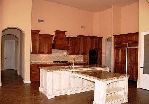 3rd image of 2595 E Carob Dr