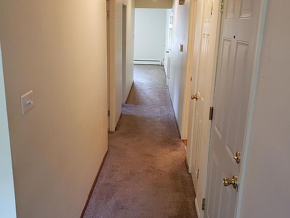 4th image of 2637 New St #3W