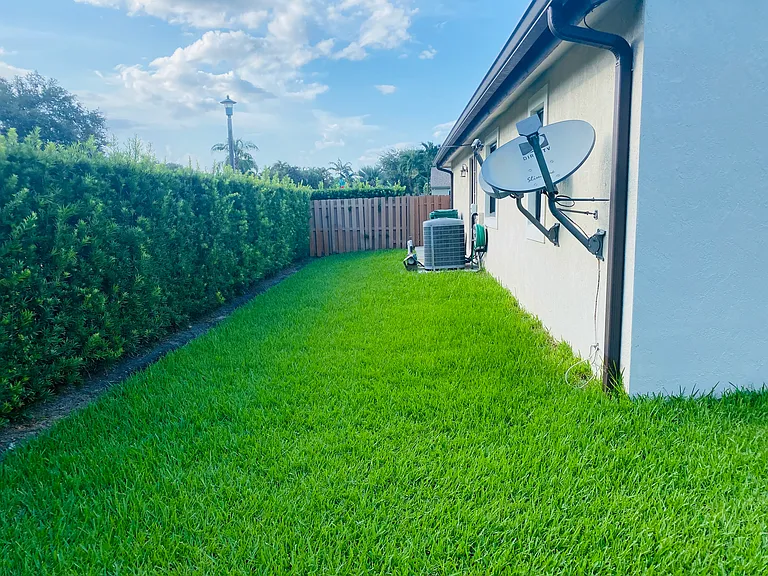 11798 SW 51st Ct — Photo 27