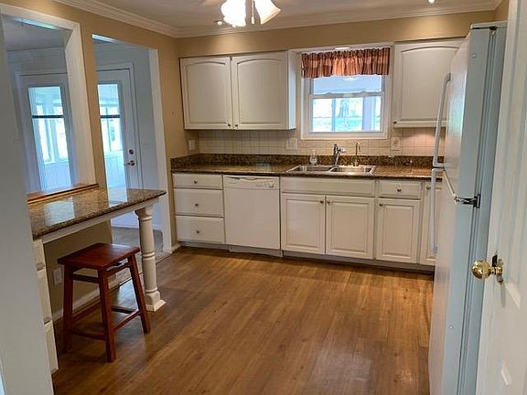 5th image of 2654 Moeller Dr