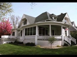 303 1st Ave NE, Oelwein, IA 50662