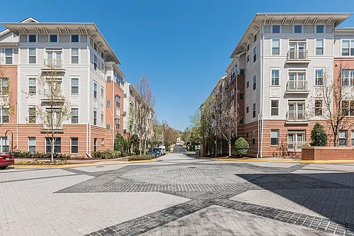 9480 Virginia Center Blvd #104 Photo 1