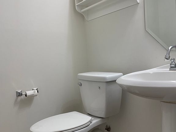5th image of 4100 River Walk Ln