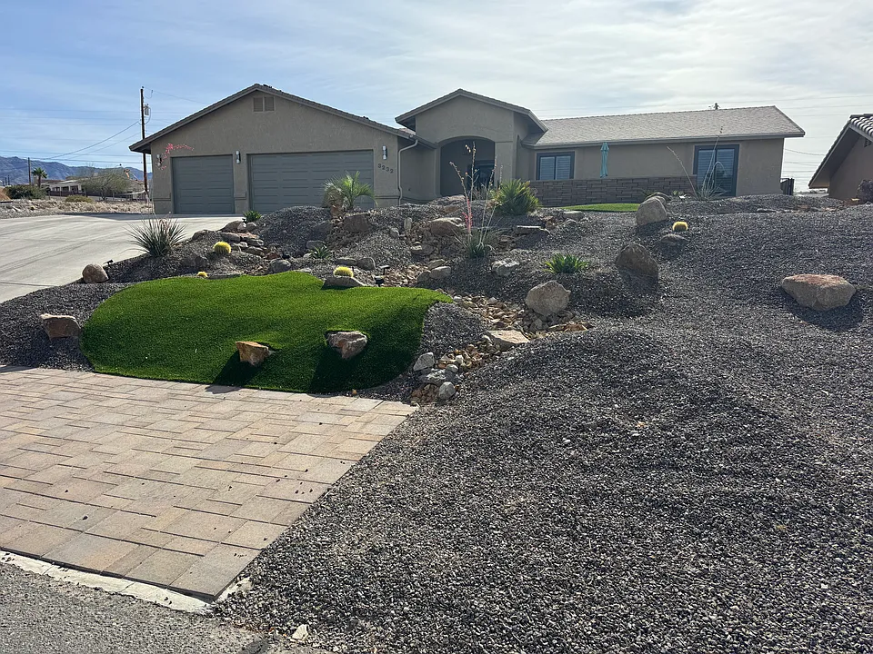 3232 Sheik Dr