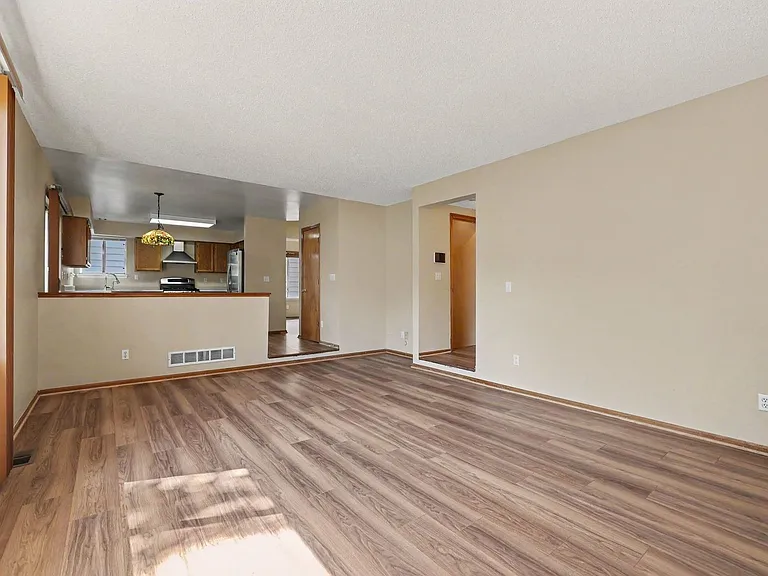 11742 Gray St — Photo 12
