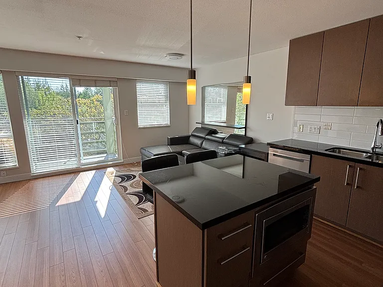 15735 Croydon Dr #313 — Photo 1