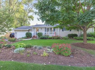 1107 Northshore Dr, Wauconda, IL 60084