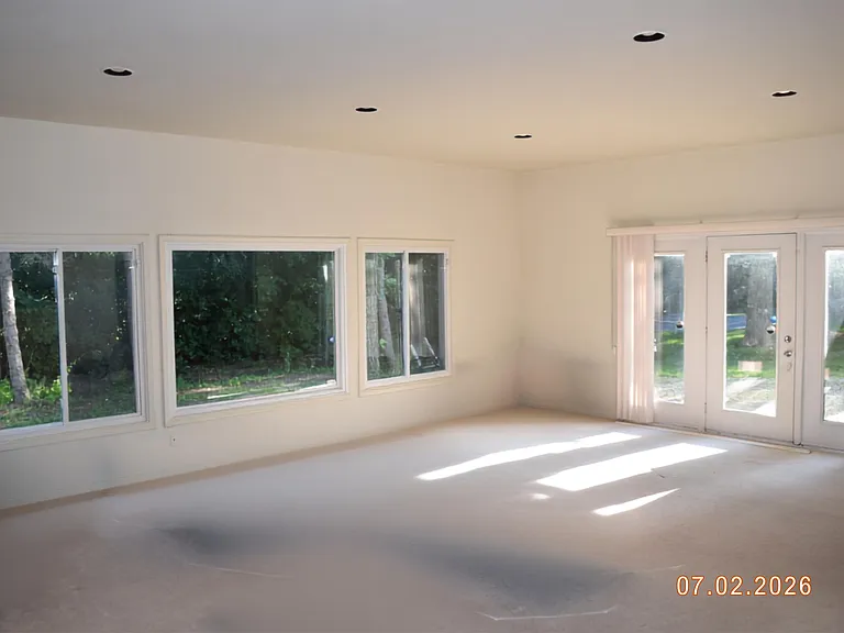 1431 Provincial Dr — Photo 5