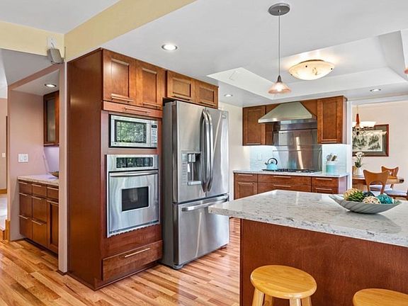 2nd image of 623 Big Creek Ln