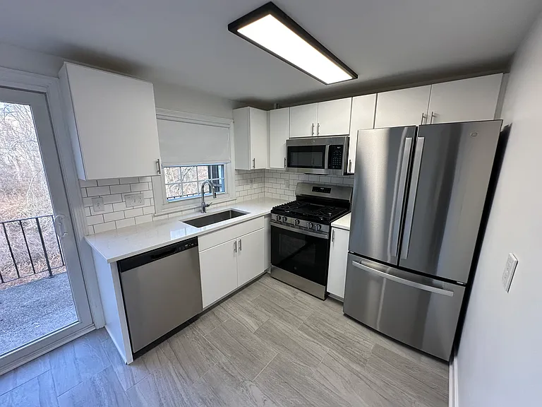 78 Pond St — Photo 1