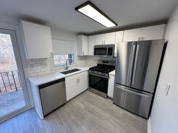 78 Pond St, Belmont, MA 02478