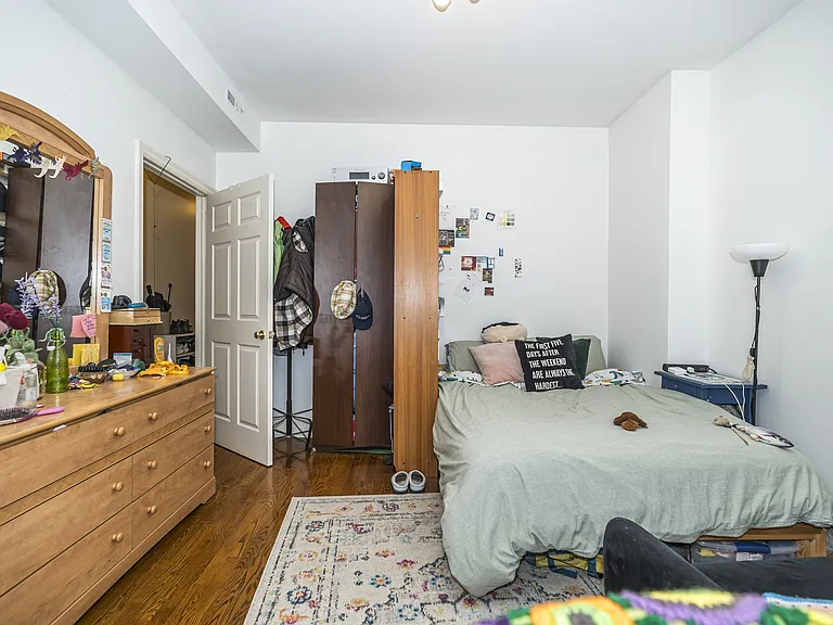 155 Robert St #B — Photo 3