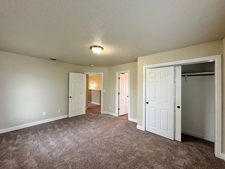 2328 Verna Lee Blvd — Photo 27