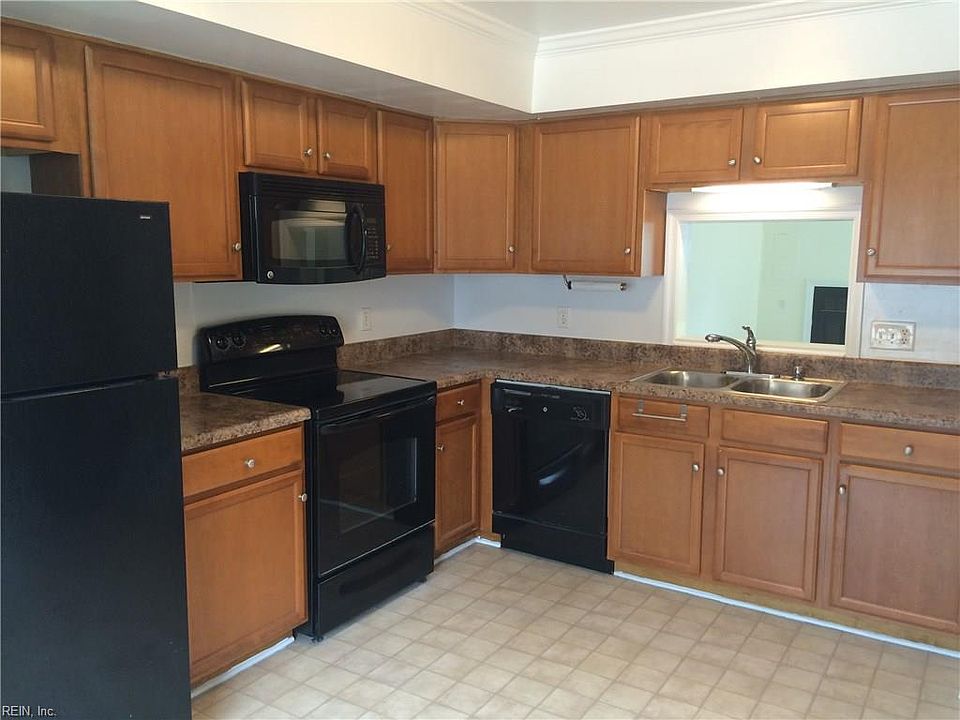 1st image of 5620 Old Guard Cres