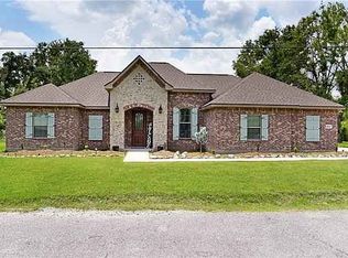 517 Morningstar Dr, Lake Charles, LA 70615