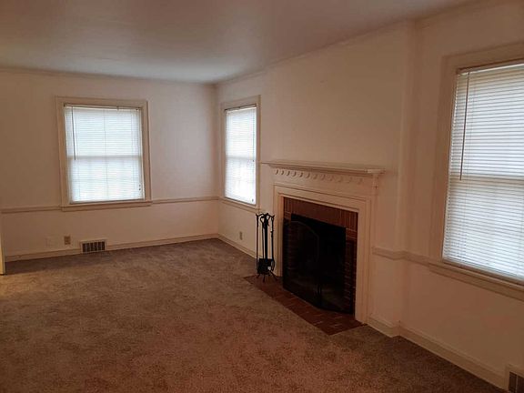 3rd image of 4451 N Marlborough Dr