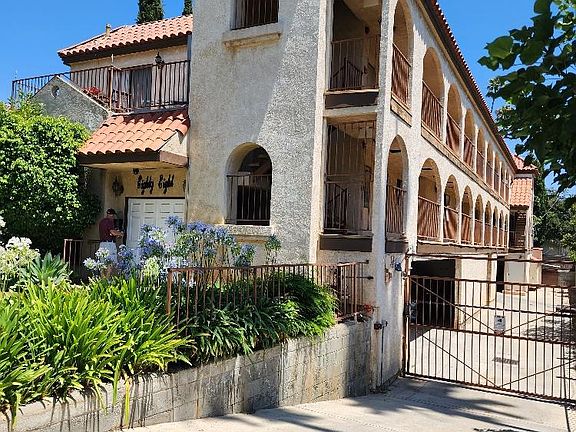 2nd image of 88 S San Marino Ave APT 101