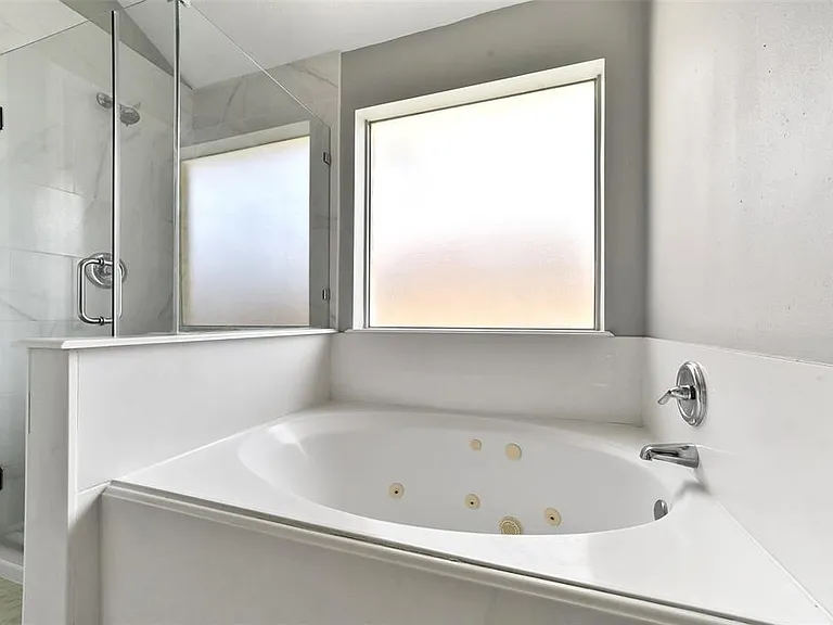 1211 Peacham Ct — Photo 6