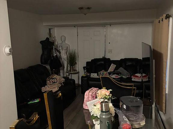 3rd image of 254 Salem St #246
