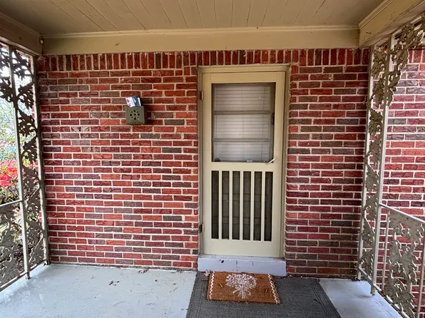 3659 S Highland Park Pl, Memphis, TN 38111