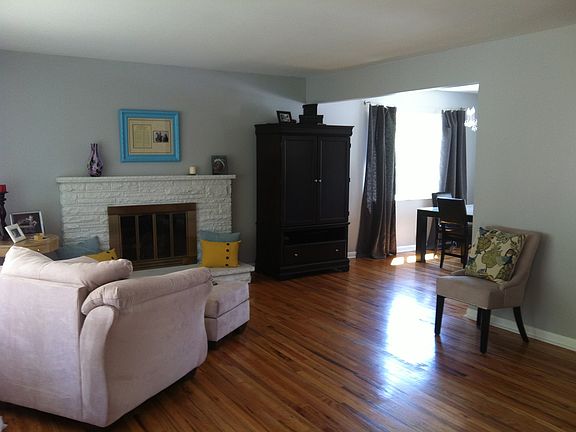 2nd image of 3422 S Eastwood Dr